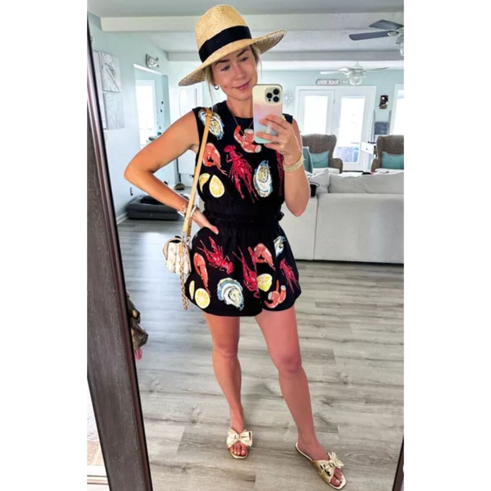 Queen of Sparkles Cropped Seafood Boil Tank Top- XS